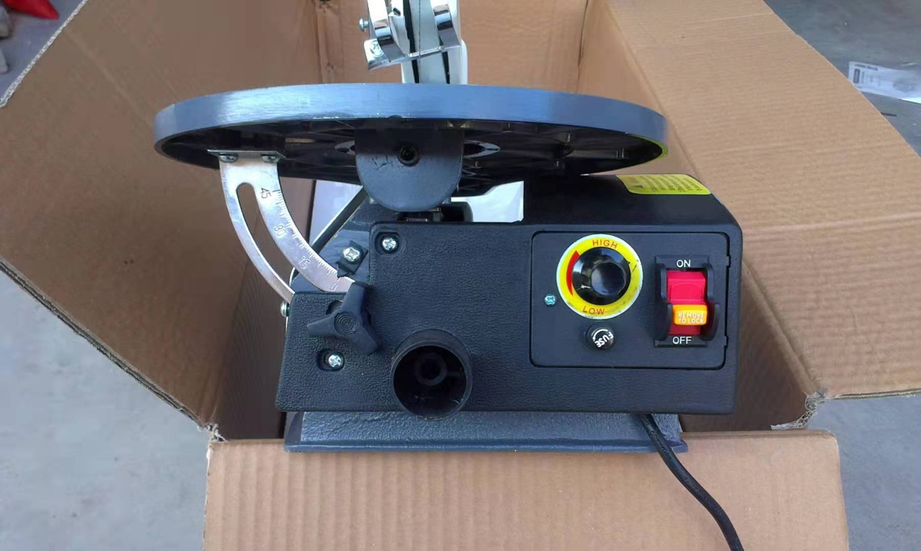 Wood Cutting Industrial Deskto - Woodworking Machinery recension och pris
